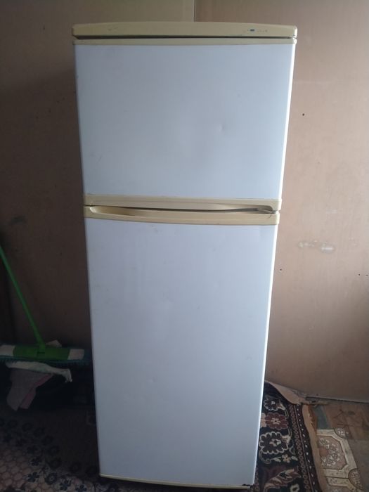 Срочно продам холодильник