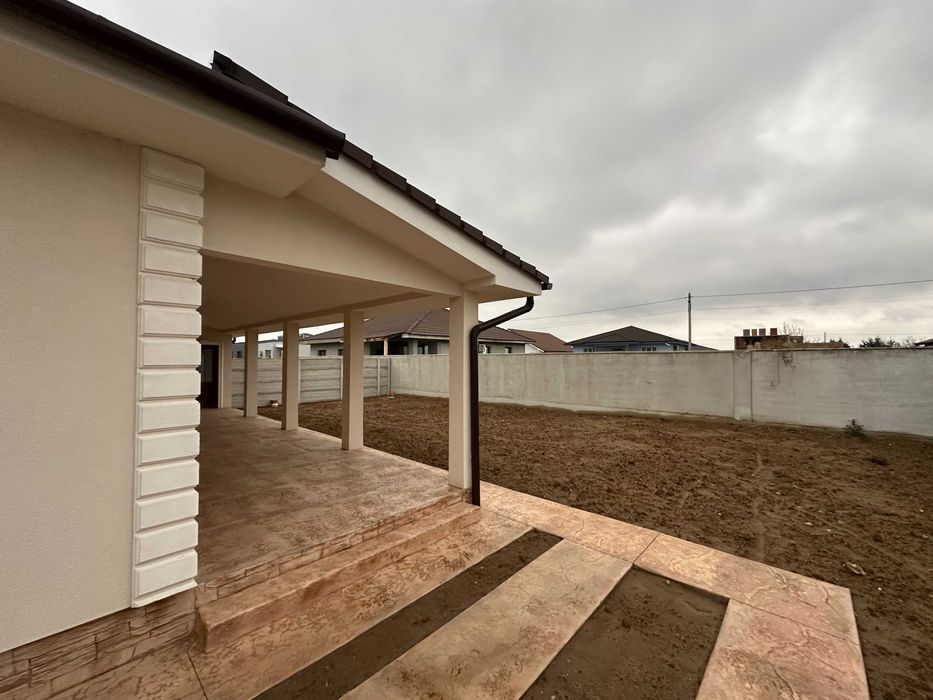 Casă parter nouă, 3 dormitoare, terasa, Nojorid – proprietar