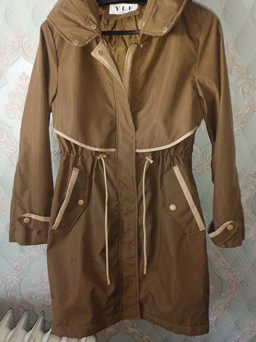 Продам парку не дорогооо