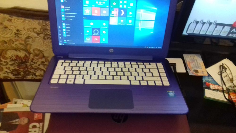 Acer aspire ONE AO751H / ZA3, D260 , DV7, Displayuri 10 - 17,3 inch