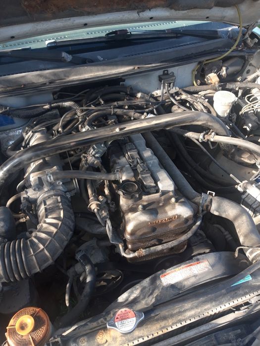 Продавам Сузуки Гранд Витара 2000 куб.128 к.с.Газова уредба,повдигнат