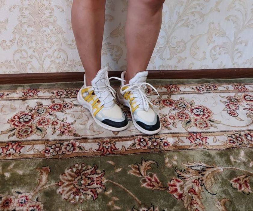 Кроссовки жеские