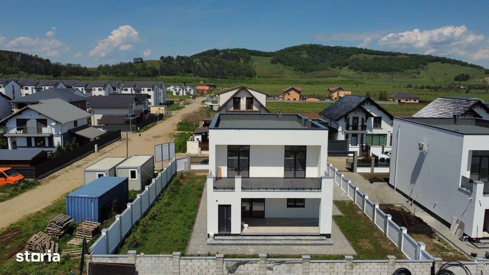 Vila premium cu 4 camere de vânzare în Sânpetru