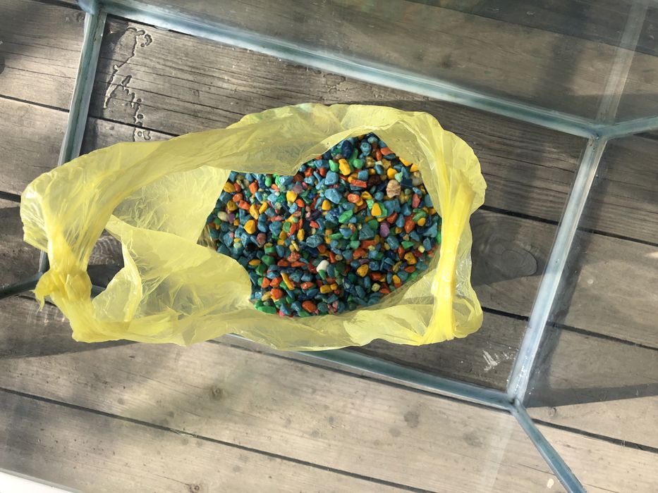 Аквариум барлык заттарымен сатылады