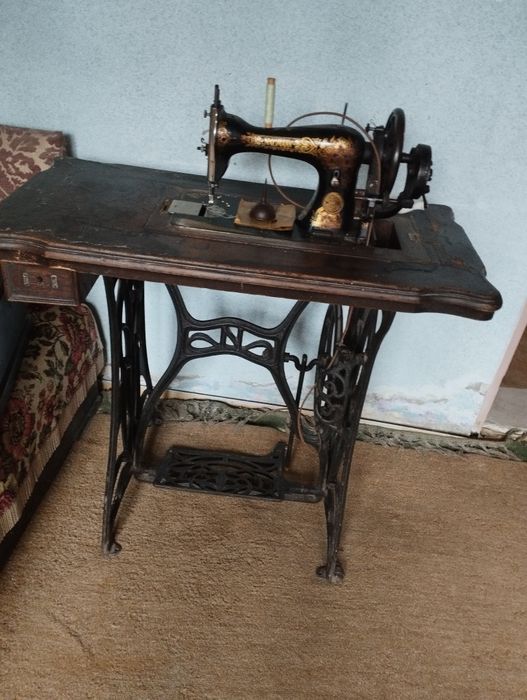 Mașina de cusut Naumann fabricată 1912/1913