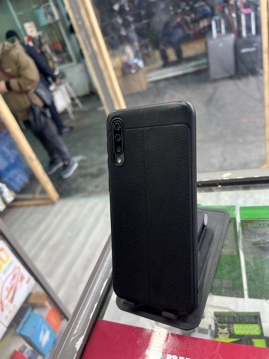 Самсунг а 50.