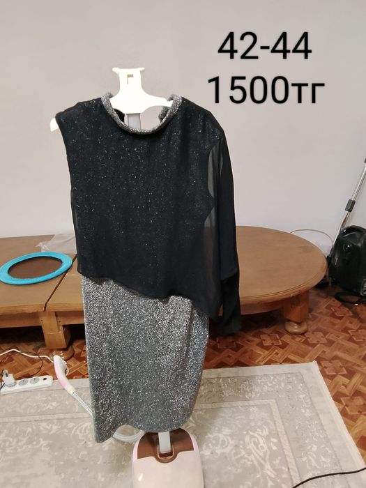 Продам платье женское
