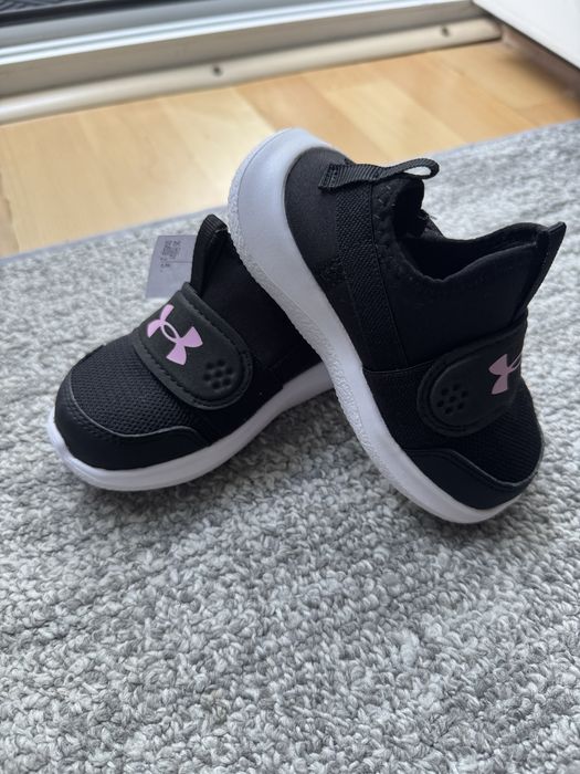 Pantofi sport Under Armour marimea 22