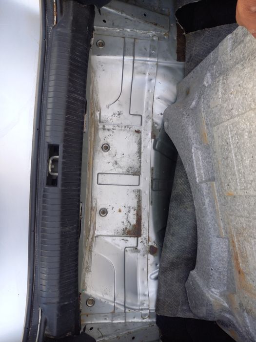 Nexia sotiladi srochna