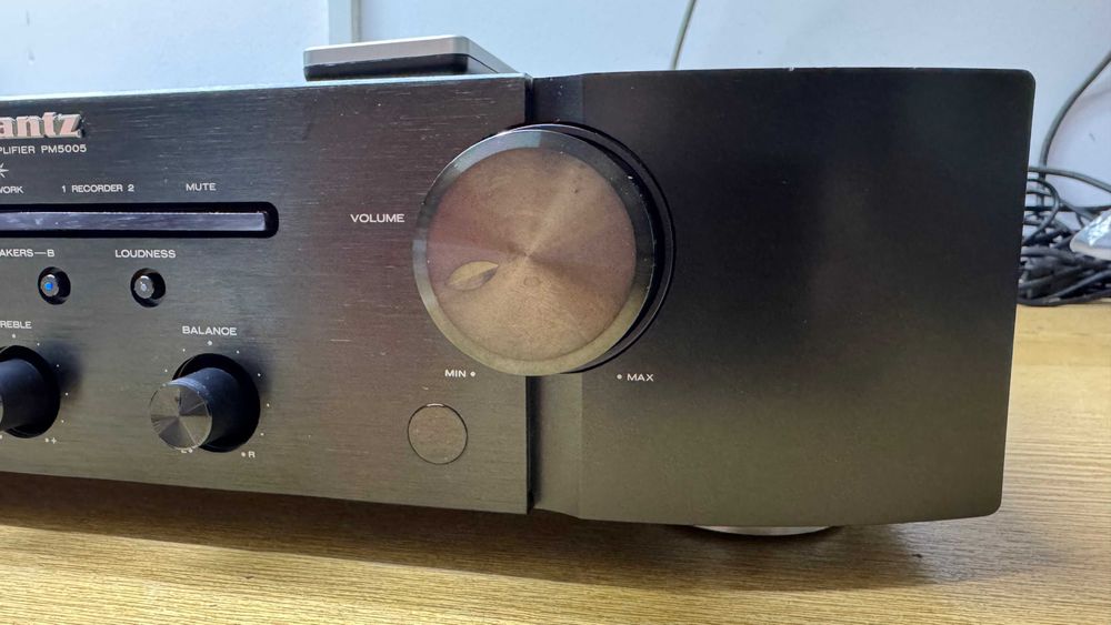 Amplificator stereo Marantz PM5005 cu telecomanda