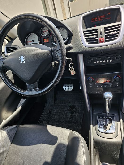 Se vinde peugeot 207cc