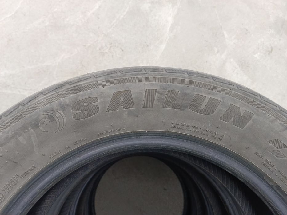 Б/у Шины 215/60 R 16.