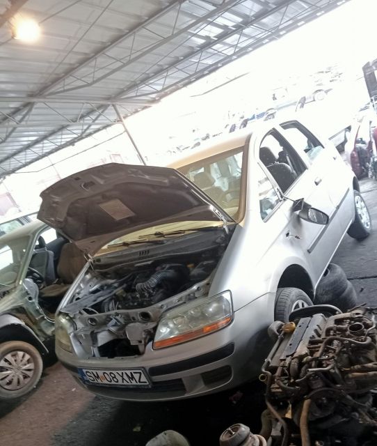 Ansamblu stergatoare parbriz volan pe stanga Fiat Idea prima generati