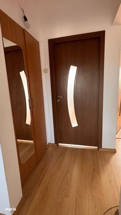 Apartament 3 camere, finisat, ideal locuit. Zona Unitatea Militara