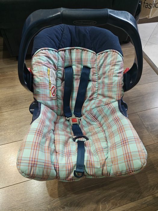 Кошче за кола за новородено