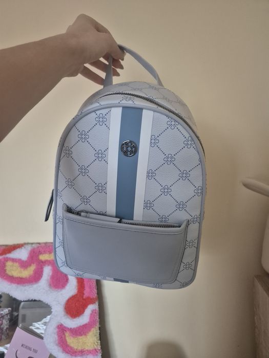 Нова дамска раница