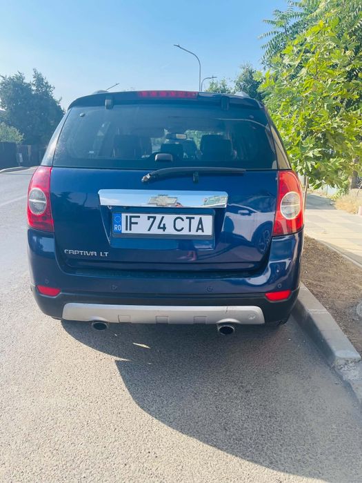 Vând Chevrolet Captiva