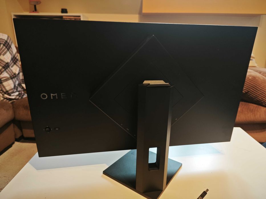 Геймърски монитор HP Omen 25i (165Hz, IPS, HDR) – Пълен комплект