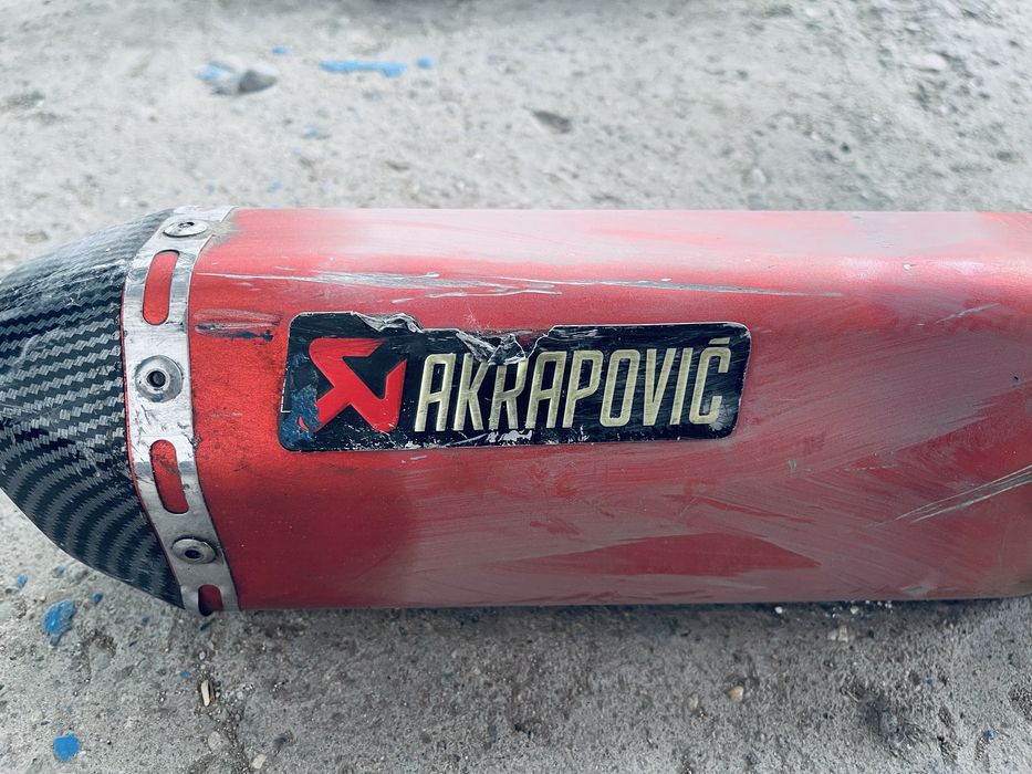 Акрапович глушитель