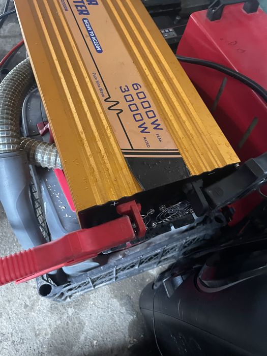 Продавам инвертори