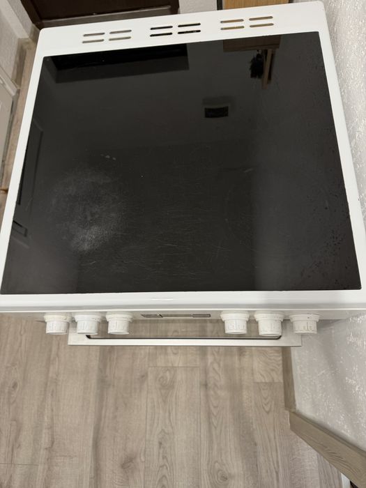 Продавам печка за готвене beko
