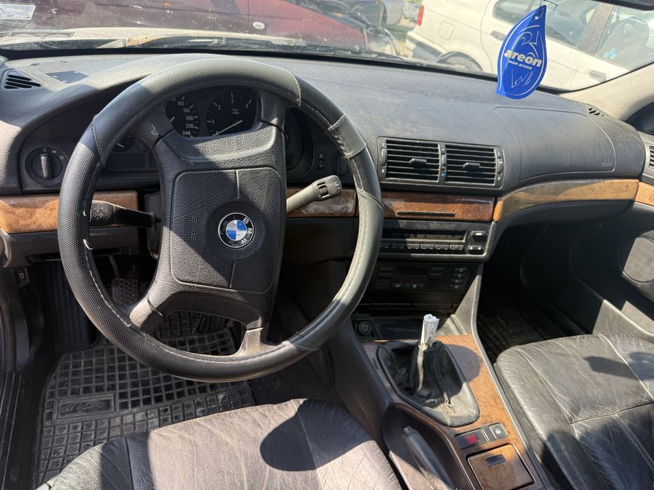 BMW 525  E39 2.5 TDS  143 кс 1999г на части