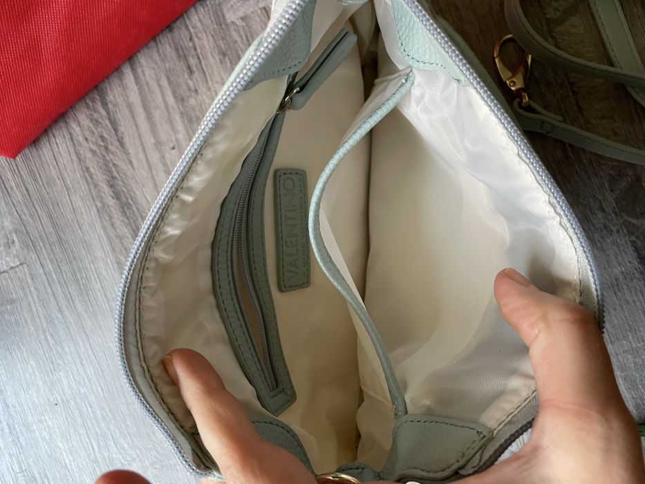 Geanta valentino noua medie