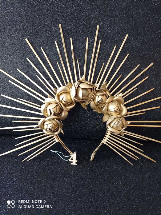 Корони, диадеми  рьчно изработени