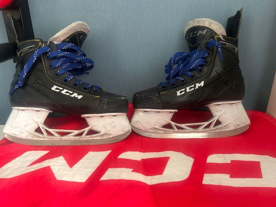 Коньки CCM б/у для ребенка