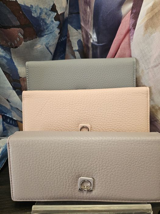 Дамско портмонета