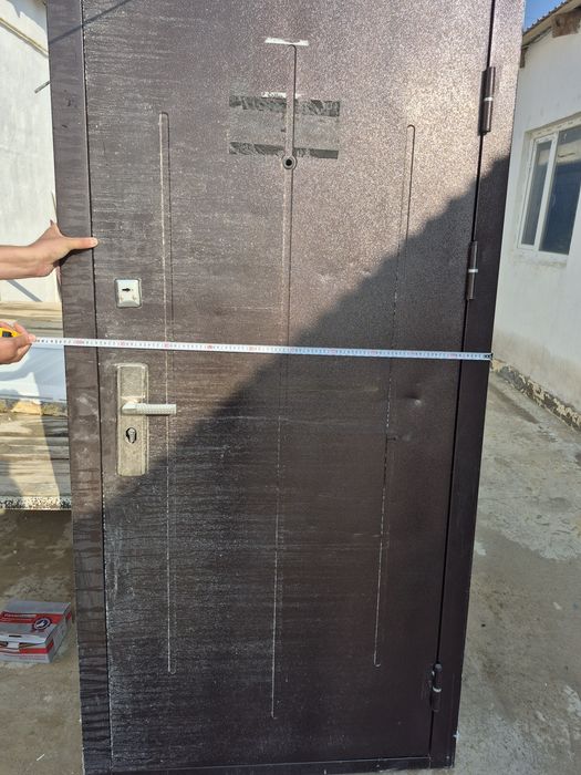 Продается пластиковые,деревянные двери