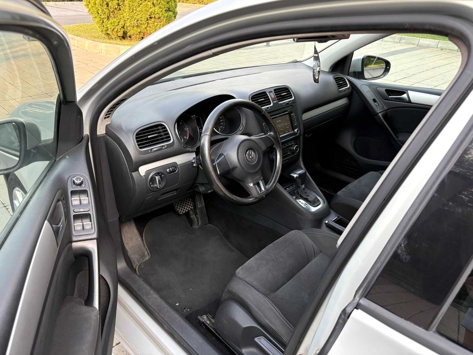 VOLKSWAGEN Golf 2010 — imagine 4