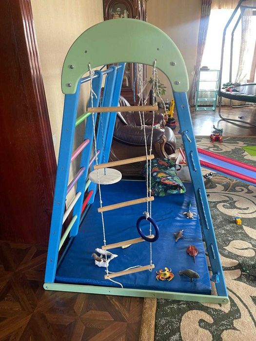 Детская спортивная горка