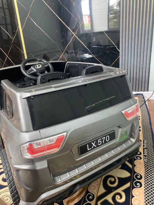 Балаларға арналған электромобиль Lexus LX 570