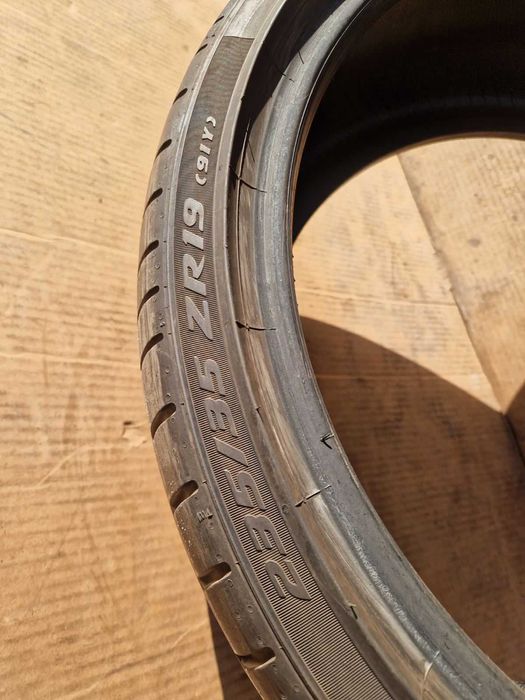 1 Pirelli R19 235/35 Лятна гума DOT4422