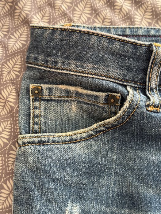 Blugi scurti DSQUARED2