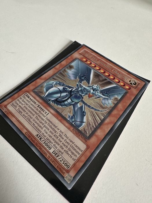 Yu-Gi-Oh! Blue-eyes Shining Dragon secret rare Retro Pack 2
