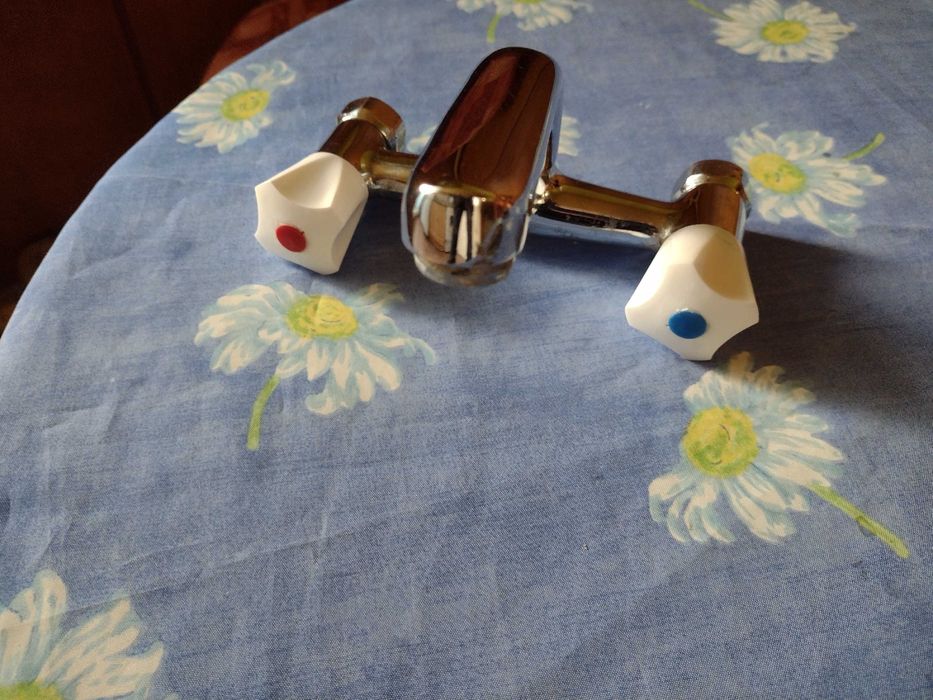 Смесител за мивка