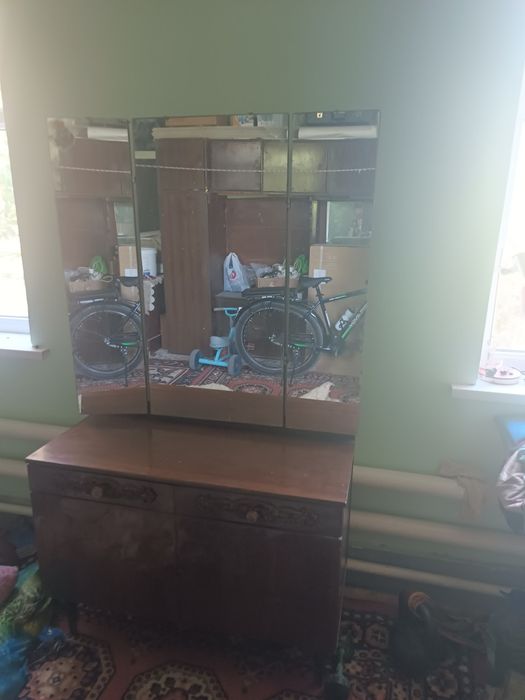 3 айналы ТРЮМА сатылады