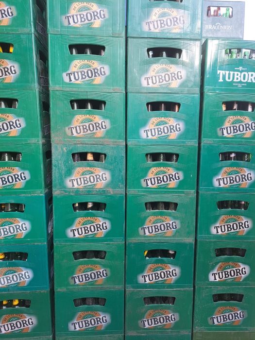 Vand navete /lazi bere Tuborg