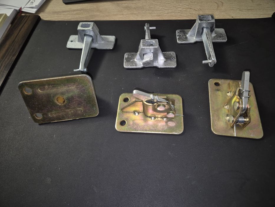 Fluturi,blocatiori cu pana,cleme fixare cofraj