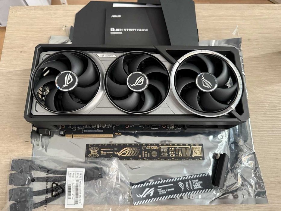 Asus Rog Astral GeForce RTX 5090. ДОСТАВЯ СЕ ОТ ПОЛША.