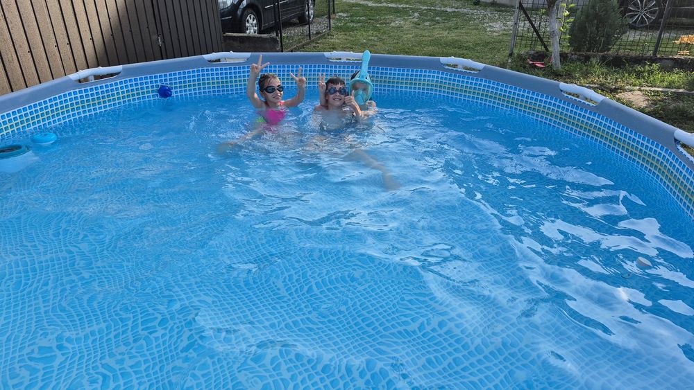 Vând piscina Intex 366x76
