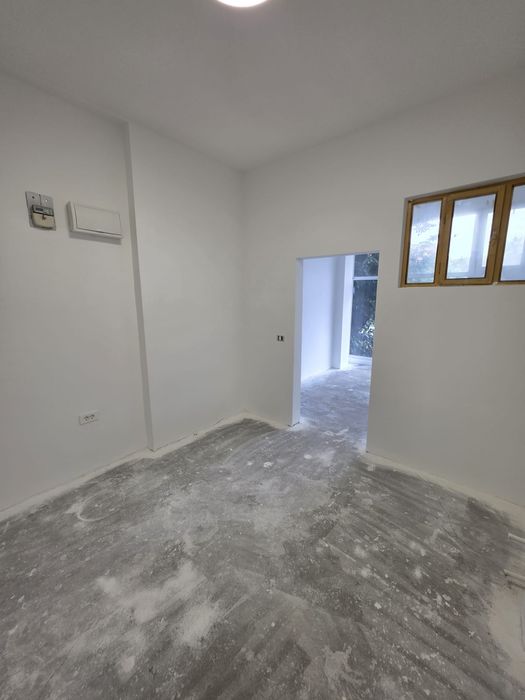 Spatiu comercial Renovat de vanzare/inchiriat