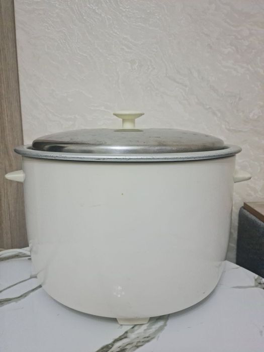 Электрическая рисоварка NOVA NRC 977/6 (6 л)