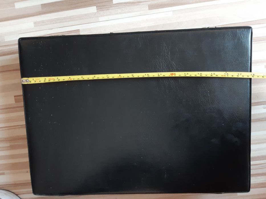 Ретро кожен куфар