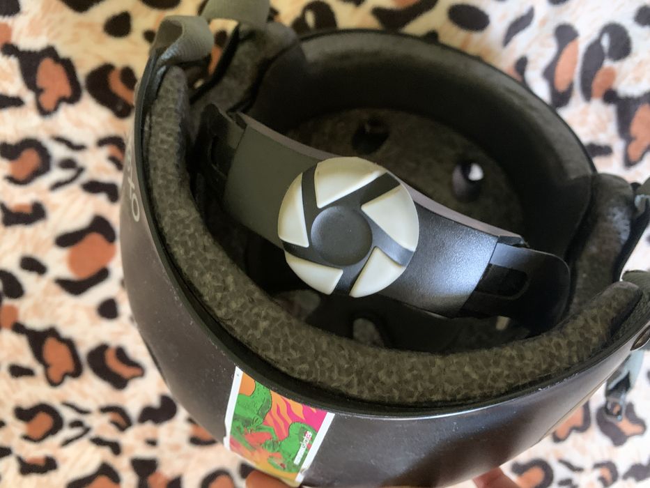 Шлем трюковой oxelo