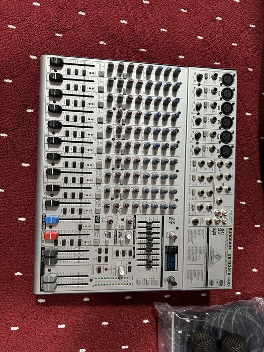 Микшерный пульт пассивный behringer