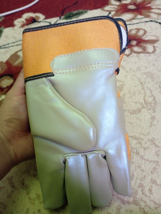 Рабочие перчатки