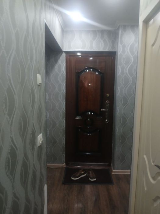 1 Xonali Kvartira sotiladi Chirchiq